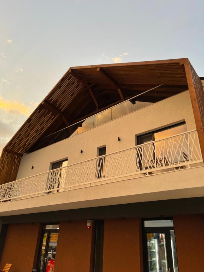 Nuez Apartments Dumbravita  Exterior foto